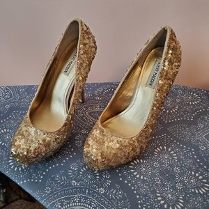 Steve Madden Gold Sequin Heels